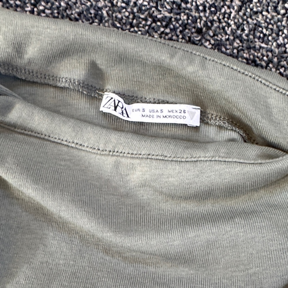 Zara Olive Long Sleeve Ruched Top - Picture 2 of 4